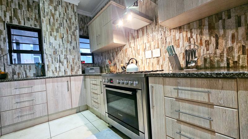 5 Bedroom Property for Sale in Dana Bay Western Cape